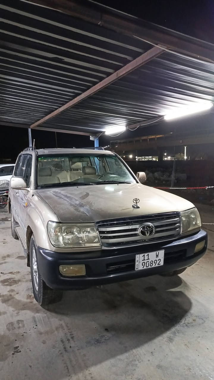 السلام عليكم من رخصة الادمن
لاند كروز للبيع موديل 2004
مكينة 6 عدلة 
كير اوتوماتيك فور ويل لو كير 
رقم بغداد انكليزي 
بيها كير كايم 
السعر 105$ وبيها مجال 

رقمي وبي واتساب ***********
