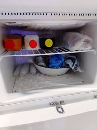 ثلاجه • ١٠ قدم • كمبروسر مايشتغل