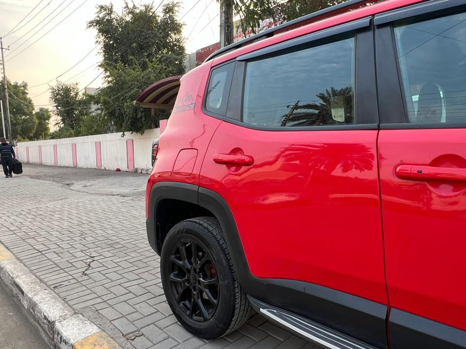 السلام  عليكم 
جيب  رنكيد   فئة  سبورت 
موديل السيارة  16  امريكي  
حادثها جاملغ بنيد  وباب خلفي عكس السايق  بدون  ارباك  
( صبغ فقط  رش فقط )
وبدون شواصي حتى نايلون الشركة مال شاصي موجود   
 السيارة مسويلها ادامة جديدة 
مبدل المكينة  والتبريد  
والصدر الامامي والخلفي  
الجامات امامي خلفي مبدلات جديد اصليات   
هزة ورقم جديد  اربيل  وباسمي   
تحكمات ستيرن  شاشة  
بجم كامل  زنون لايت  اكس وبلوجكتر واشاير ابيض 
كشنات مخمل نضافة السيارة  95 بالمية
مسويلها  بالجديد بوليش  ونانو  سيراميك  
مكان السيارة  بغداد الدورة 
عرضها ب113  وبيها  مجال  
للاستفسار  ***********
