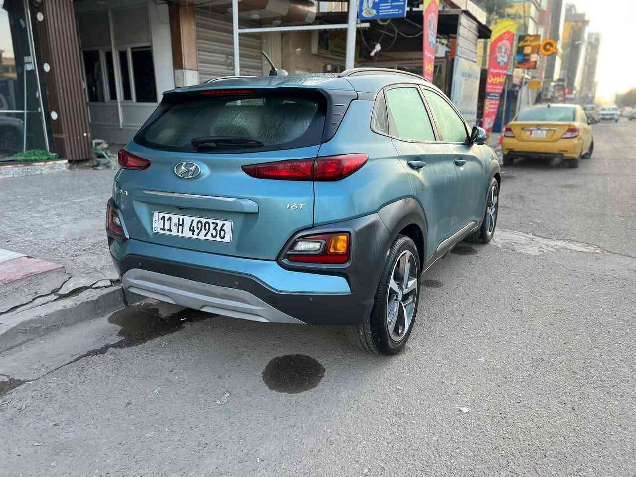 السلام عليكم
كونا موديل 2018 
محرك 1600 تيربو 
رقم انكليزي الجديد 
كشنات جلد تبريد 
دركة ستيرن تبريد 
مري شفط 
التشغيل بصمة والابواب 
داتا شو
ويل 18 
اللون تركوازي 
مانع انزلاق مانع انحدار 
السيارة فول عدا البانوراما 
السيارة خليجية حادثها جاملغ وبنيد بيها صبغ بونيد وجاملغ والدعامية الامامية 
السيارة ماشية 48 الف كم 
السيارة مكانها بزيونة المكاتبة مع الشرعي شرط التحويل 
السعر 13000$ بيها مجال حق الجية 
السيارة كاملة فقط الرادار الامي عاطل
للاستفسار ***********
