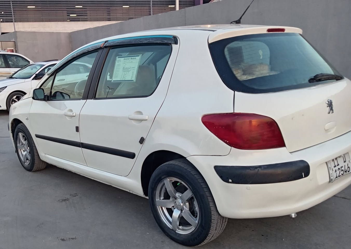 بيجو فرنسي موديل 2004 سياره جاهزة من كلشي كير محرك صدر تبريد تدفه مكفولات ويل كب اصلي تخم تاير جديد مكفولات بيه صبغ عام مكفوله من ضربه جماليه فقط بيه سونر موجود ويه صور سعر 54 بيه مجال قليل شراي يتصل مكاني بغداد لحبيبيه رقم ***********
