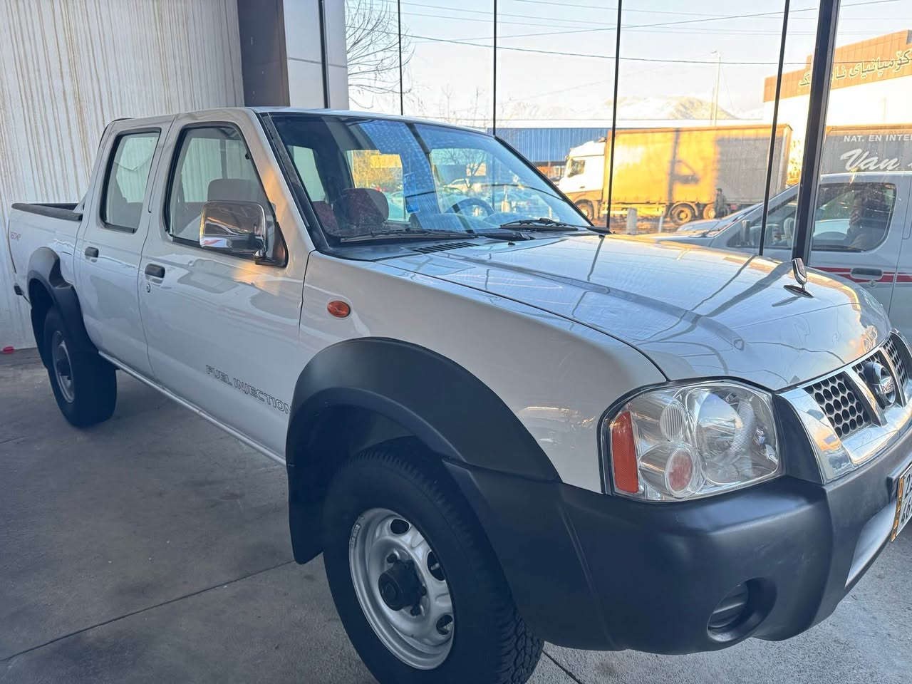 نيسان پيكاب موديل ٢٠٠٧ لؤك تةنها ١٧٠ هةزار رويشتووة
سةنةوى تاكو ٢٠٢٩ تازةية بةناوى خومة 
مةكينةى نةكراوةتةوة تةنها سةرقةپاغى هةلگيراوة
سةيارةكة زور خاوينة تةنها هةردولا بؤدى بوياغ كراوة لةسةر ساغى
هةموو گيانى لةسةر بيلاديية هيچ مةسرةفى نية بةشةرت 

شوين چوارقورنة       نرخى ١٤٤$ و كةميك مةجال 
***********     ***********
***********     *********** رانية, السليمانية
