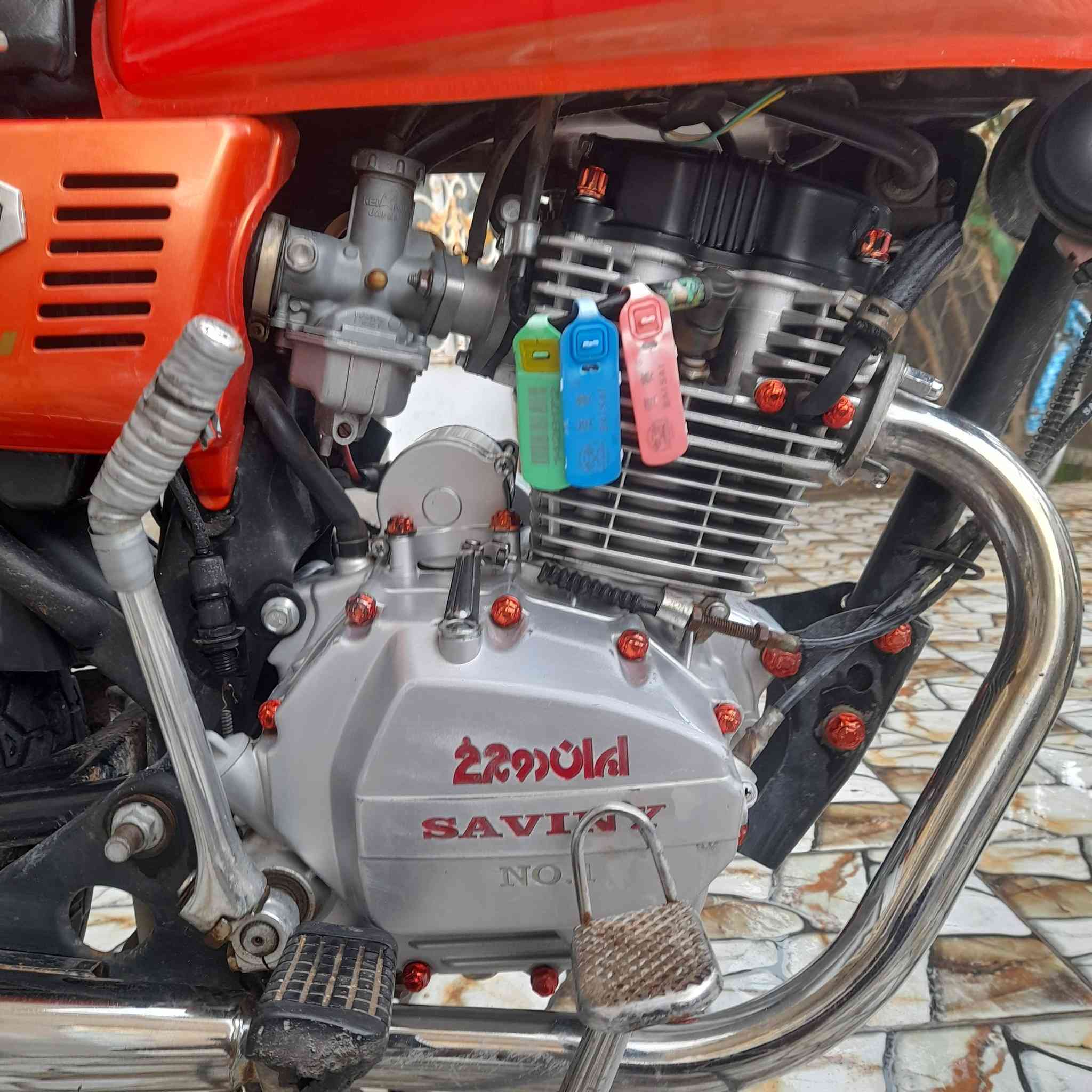 السلام عليكم دراجه سافاني للبيع موديل  21 أوراق اسكنر مكفوله كلشي شغال لايت دبل اشاره  بك لايت هورن سلف بيه ٣ اسويجات محرك ما مفتوح السعر 550 وبيه مجال   تعال بيك خير وتدلل مكان بابل القاسم رقم ***********
