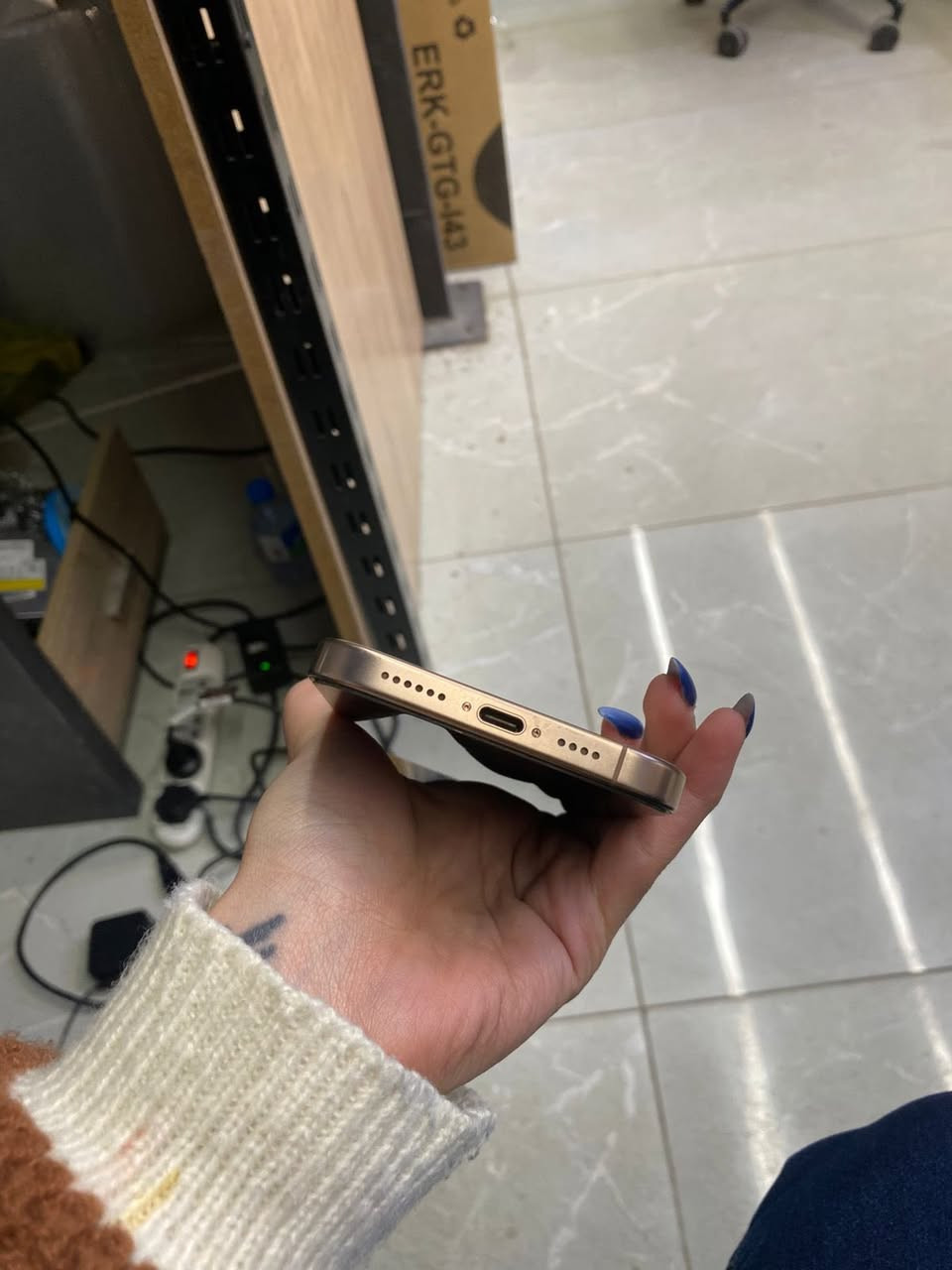 ايفون ١٦ برو ماكس شرق اوسط 256
بطارية 94 بعدة داخل الضمان وملحقاتة كاملة سعرة مليون و350


**إذا كنت صاحب هذا الإعلان وتريد حذفه لأي سبب، رجاءا أرسل رسالة إلى الدعم الفني**