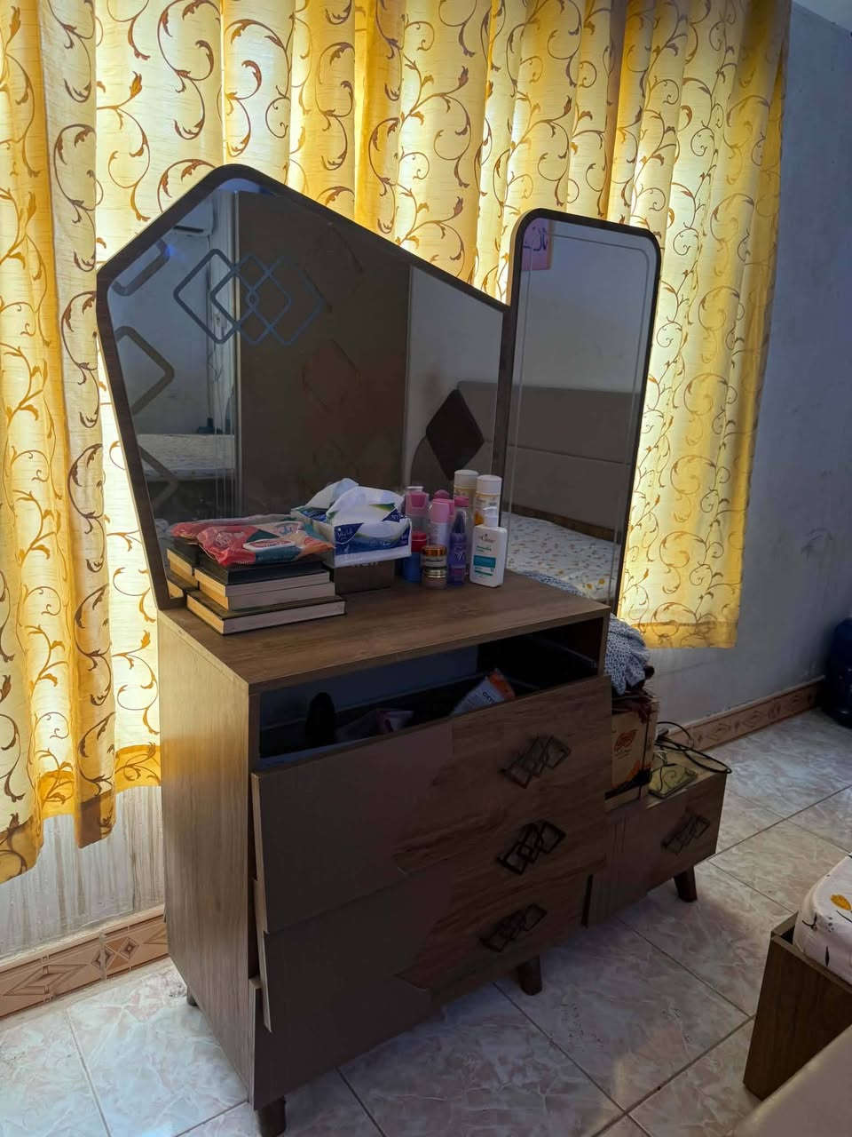 غرفة تركية للببع 7 قطع بيها اضرار السكك تحتاج تبدل مع الدوشك سعرها 250 وبيها مجال العنوان بغداد حي الفرات


**إذا كنت صاحب هذا الإعلان وتريد حذفه لأي سبب، رجاءا أرسل رسالة إلى الدعم الفني**