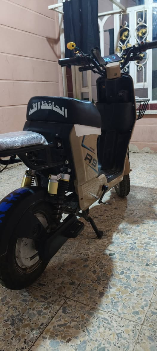 السلام عليكم دراجه شحن للبيع مديل 25 دراجه نضيفه حيل بطاريات جدد عقل جديد ما متعوبه مواصفاتها معروفه سعره 380 وبيها مجال للشراي


**إذا كنت صاحب هذا الإعلان وتريد حذفه لأي سبب، رجاءا أرسل رسالة إلى الدعم الفني**