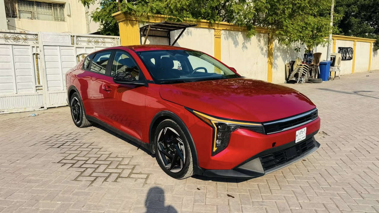 السلام عليكم
🚗 للبيع — Kia K4 EX موديل 2025 🚗

🔴 اللون: أحمر  

🔹 الموديل: 2025  

🔹 الممشى: (14 الف ميل) بعدها زيرو

⛔️دخول جديد ⛔️

✨ المواصفات:

✔️ تشغيل بصمة  

✔️ شاشة كبيرة متصلة (دجتل)

✔️ كاميرا خلفية + حساسات  

✔️ تحكم تبريد لمس من ضمن الشاشة

✔️ اقتصادية بل بانزين مكنتها 2000 دوش 

🛠️ الحالة:

السيارة بيها حادث بنيد وتم تبديل الجاملغ،  

🔍 فحص السونار موجود ويثبت حالة السيارة  

بشكل عام السيارة جيدة وجاهزة للاستخدام 👍  

💰 السعر: 165 ورقة — بيها مجال للطيبين

📞 التواصل: (***********)  

📍 الموقع: (بغداد-مدينة الصدر-مجاور حمام المدينة او مديرية الموحدة )

⚡ سعر مناسب جداً مقابل موديل حديث ومواصفات كاملة

#للبيع #كيا #K4 #سيارات
