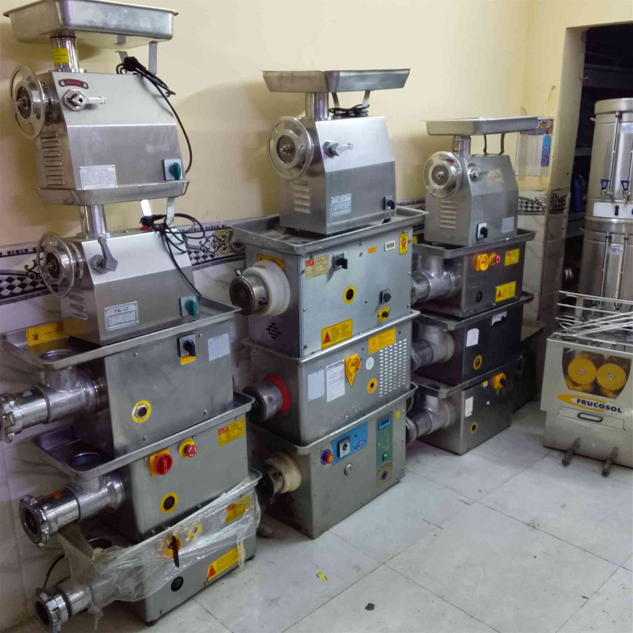 ***********
***********
