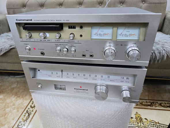 قطعتين. دك  كاسيت مع وراديو صناعه ياباني. فقط دك وراديو  تفاصيل. بل فيديو. شغلات. صناعه ياباني. قياس موجود بصور.مكاني سماوه باله استرالي ***********
