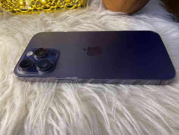 السلام عليكم احبتي 14برو ماكس قطعه نضيفه البطاريه91 للبيع السعر 450 مستعجل على البيع السب ضرف مادي مكان بغداد بياع ‭٠٧٧٢ ٩٠٩ ٦٦٨٢‬ واتساب متوفر
