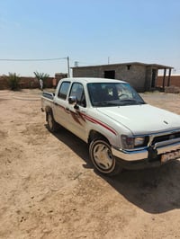للبيع تويوتا موديل 1998 محرك كير شاصي شرط داخل احمر دبل جكمجه بيه تجيه...