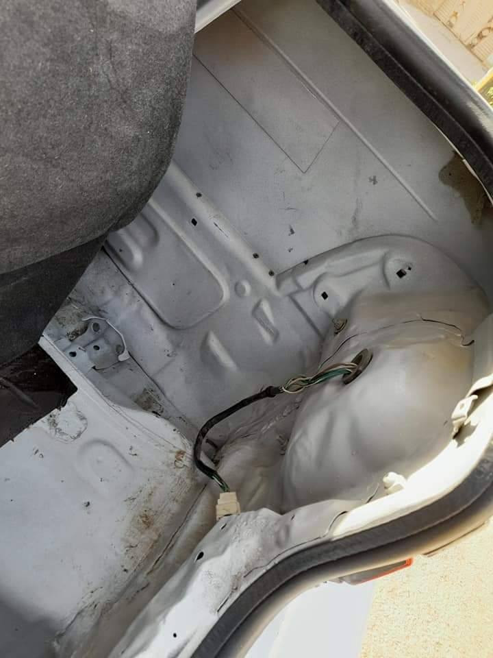 اخوان السلام عليكم
كورلا يسره بلادي موديل 97
رقم بغداد مشروع وطني  خليجي بأسمي 
محرك وكير بشرط وترايك اليعجبك
حجم المحرك 1800
تبريد  خير من الله 
طخم تاير وباتري كله جديد 
كهربائيات كلها شغاله
مكفوله من الكصه ونقل جثه والعيب شرعي
شراي يتصل ***********

السعر 65
