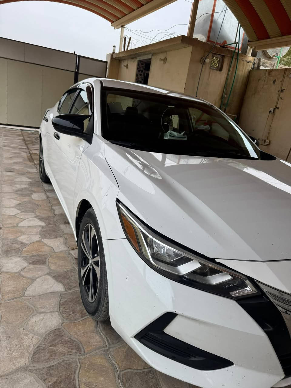 نيسان سنترا 2023 
موصفات SV 
وارد امريكي دخلت للعراق كلين 
وحادثها بالعراق فقط بنيد وباقي السياره مكفولة كفالة عامة بدون دواخل 
مواصفات تحكمات ستيرن نقاط عمياء
رادار تثبيت سرعة اوامر صوتية 
رقم اربيل باسمي تحويل ثاني يوم

***********
