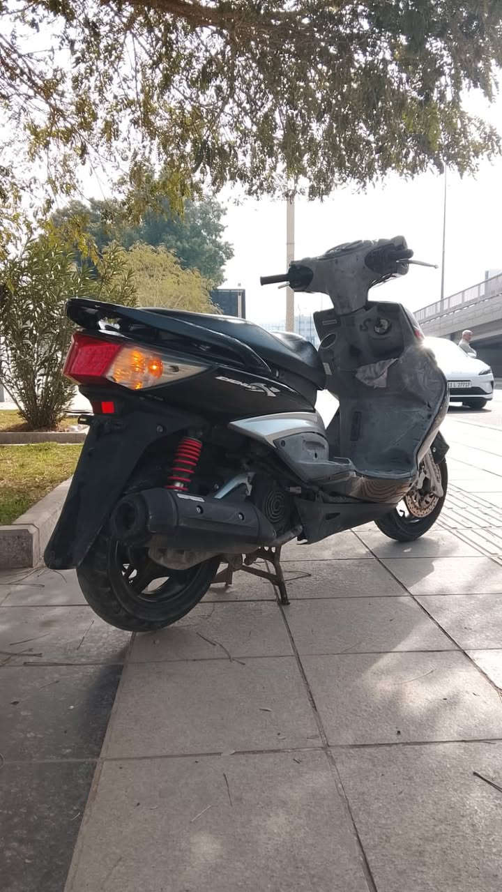 سلام عليكم دراجه سكنس فحل نوزل خطين دراجه كفاله عامه مال رمبه بعده بملحه مكينه مكفوله برغي ممفتو بيه كامله كهرباءيات كله شغاله دراجه سلعه معدل فول مكينه خرسه زبده السعر 900 وبيه مجال  دراجه تجي تاخذه من باب البيت المكان بغداد الكرخ قرب بانزين خانه العلاوي استفسار ***********
