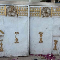 باب خارجي • باب مدخل