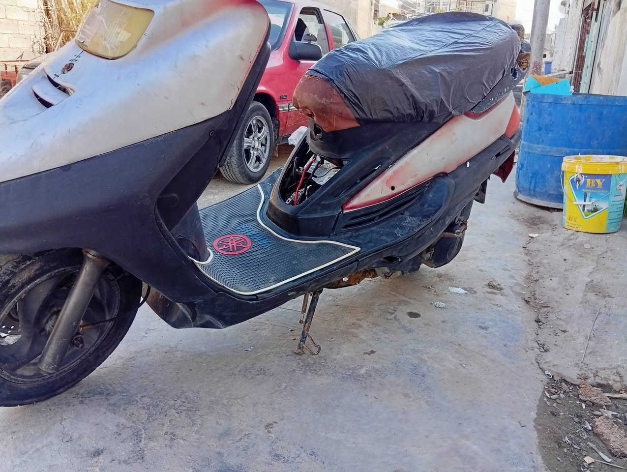 للبيع دراجه فراشه ياباني كهربائيات كامله مكينه شادها طابوكه قبل شهرين  دراجه كامله نص هدر شرط النضافه وين ميعجبك اطلع نقصها بس كفرات وباتري عل بلاد باقيه العنوان بعقوبه التحرير ***********
