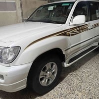 لاندكروز • نضيفة • بدون صبغ