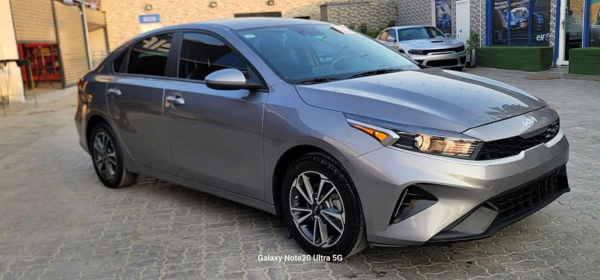 كيا فورتي مديل 2024
ماشيه 18 الف ميل 
رقم بغداد هزه وسنويه جديده 
بجم كبس حادث جانبي 
جاملغ مصبوغ ومبدل وبابين بارد 
سياره بدون ايرباك بدون شواصي مكفوله 
رادار امامي
مانع انزلاق
مثبت سرعه
تحكم ستيرن شفتات 
3 وضعيات قياده 
عادي 
سبورت 
ايكو 
لحيه وجانبيات جديده
153 وبيها مجال بسيط 
عنوان بغداد حي النصر 
***********
