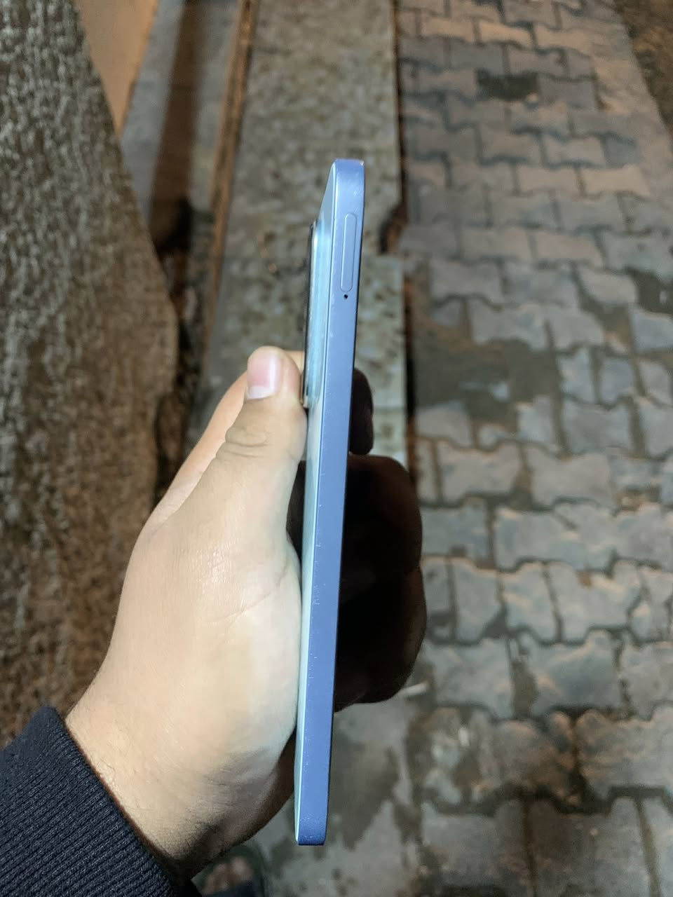 هونر 200لايت  ذاكره 256 التلفون جديد وكامل ملحقاته ويا
السعر 250 وبي مجال  كلشي مامفتوح بي 
***********
