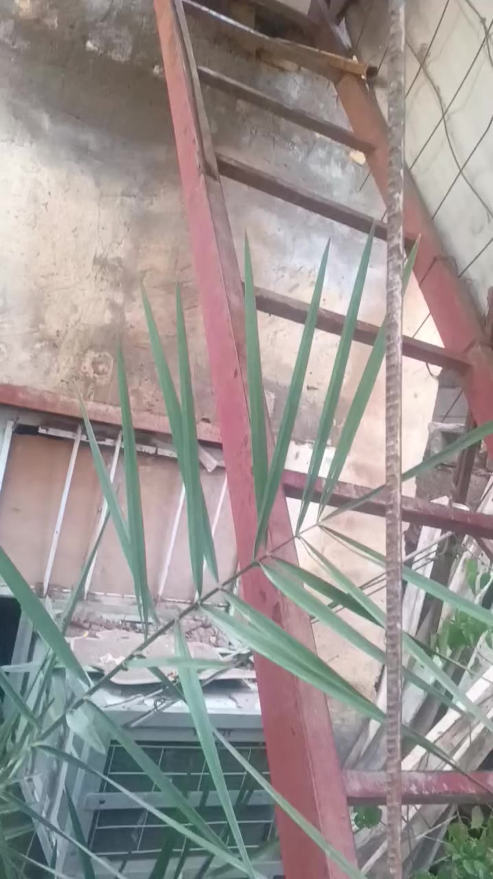 درج للبيع مكاني حي الجهاد الطول اربع امتار اله شويه شغل جديد الشراي بخدمته ***********
