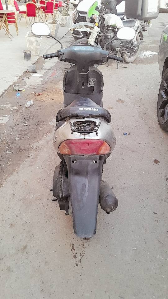 بسبم الله 
للبيع دراجه ساسوكي نظيفه جدا محركها مامفتوح 
العنوان حي الجمعية  السسعر 350وبيها مجال كلشي شغال بيها مابيها نواقص ***********
