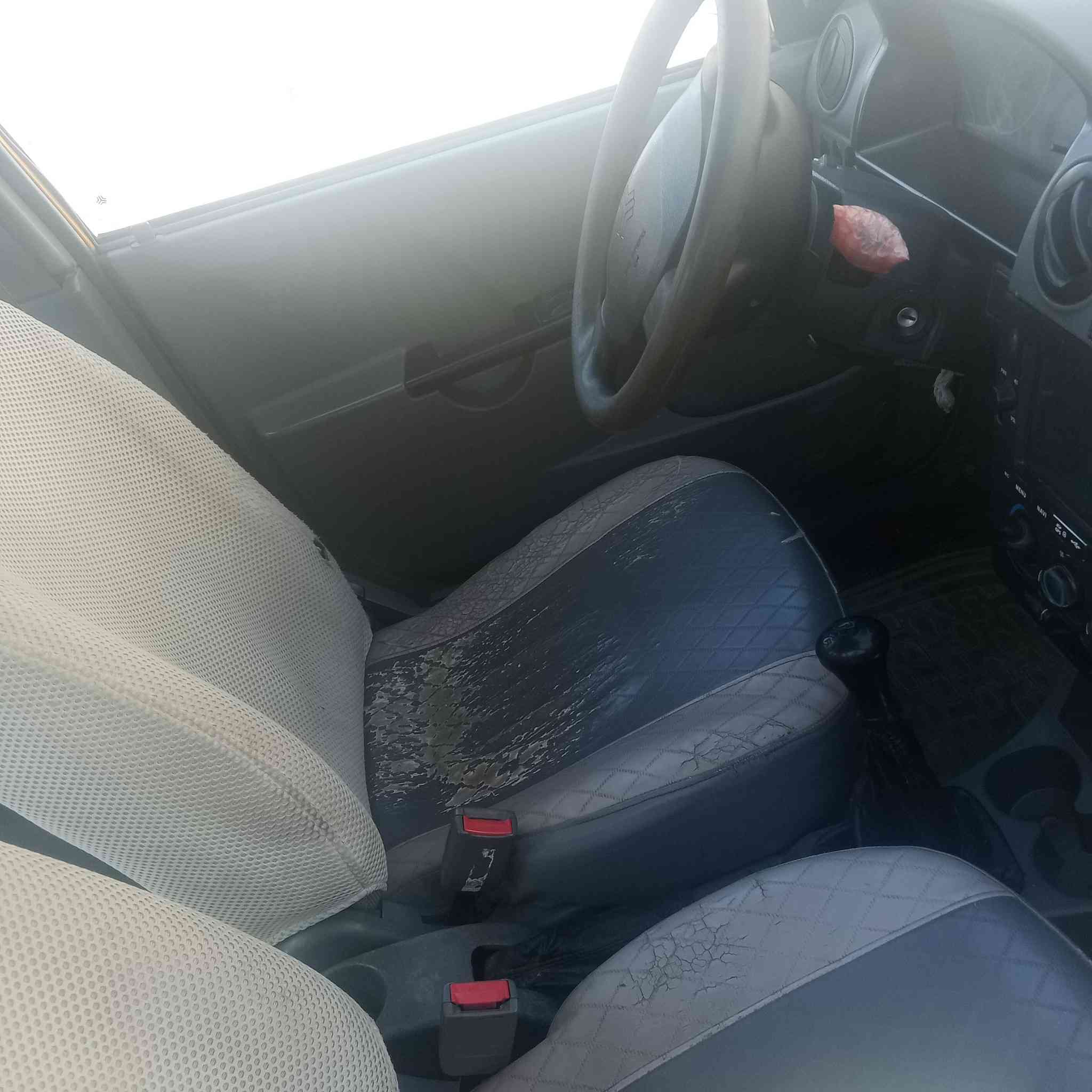 سايبا موديل 2018حره رقم واسط مكينه اسود كير تبريد تخم تاير تبريد سياره جاهزه للجناي مكان السياره واسط مركز المدينة بيها اربع اصابع اثر شخط فقط سعر البيع 45ورقه***********
