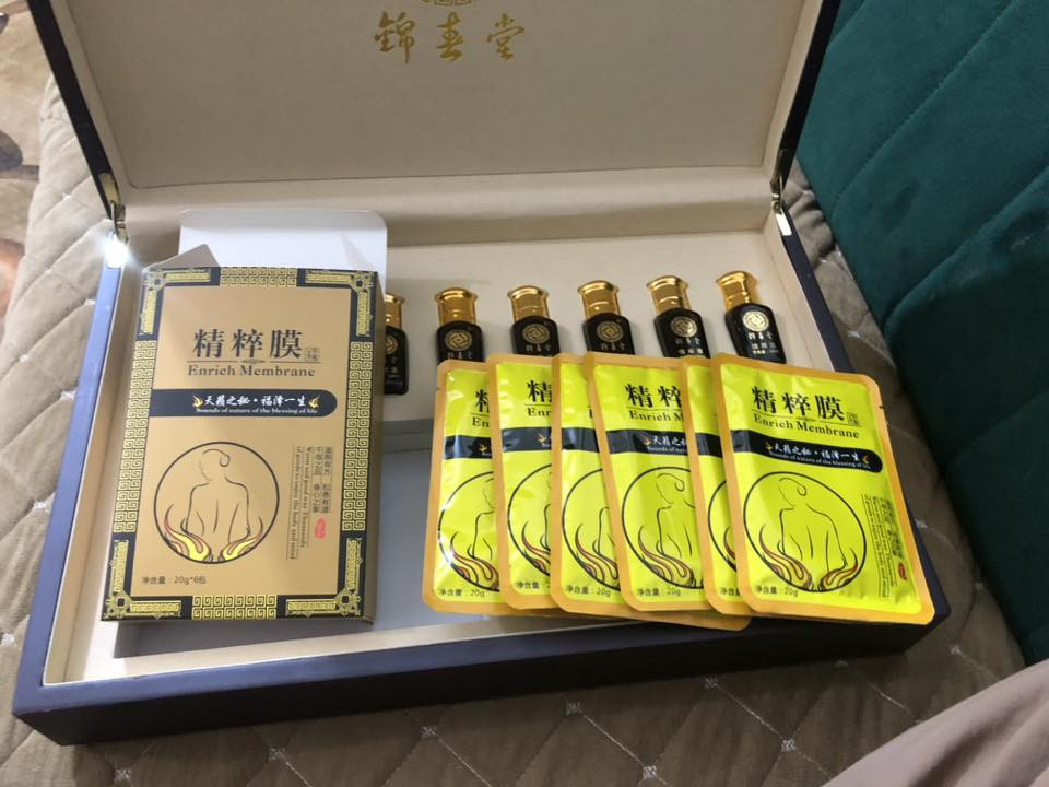 : بوكس العناية الملكي (VIP) - شغل فخم وأصلي

للي يدور على الراحة والاسترخاء وتدليل الجسم، هذا البوكس إلك! مو مجرد علبة، هذا "سبا" متكامل بالبيت.

زيوت عشبية مركزة (٧ قوارير): مستخلصات طبيعية 100% للمساج وتغذية البشرة وتنشيط الدورة الدموية.

أقنعة ومغلفات (Enrich Membrane): لترطيب عميق وشد البشرة وإعطائها نضارة خيالية.

يريح العضلات ويشيل التعب والإرهاق.

ريحة تجنن ونعومة فورية للجسم.

منتج أصلي وماركة معروفة.

السعر 50الف 

مكاني جسر ديالى سوك الرياض 

ملاحضة البوكس مخصص للركبة ولل ضهر


**إذا كنت صاحب هذا الإعلان وتريد حذفه لأي سبب، رجاءا أرسل رسالة إلى الدعم الفني**