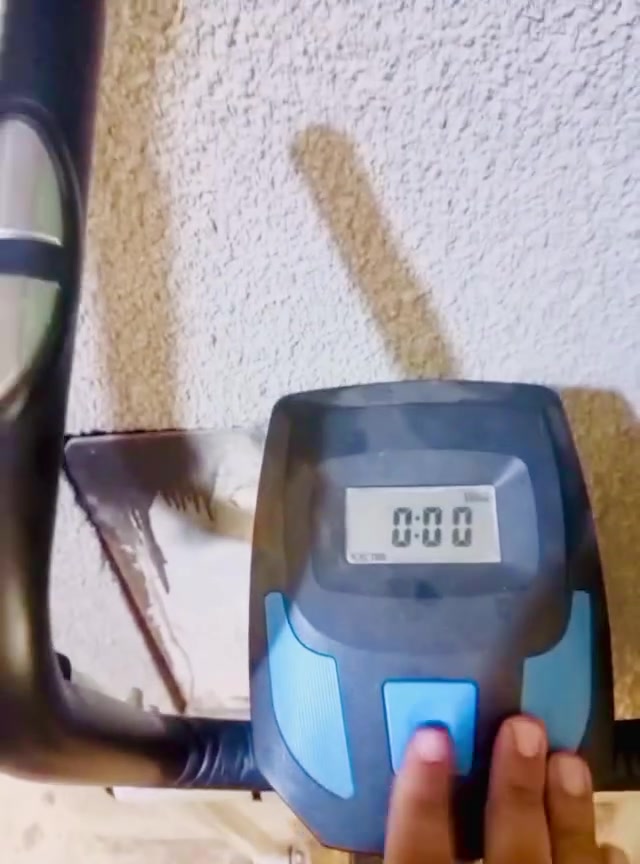 جهاز رياضة شغال نظيف مابي اي ضرر لبيع لان ماعندي مكان الة عنواني زيونة الشقق السعر ب100


**إذا كنت صاحب هذا الإعلان وتريد حذفه لأي سبب، رجاءا أرسل رسالة إلى الدعم الفني**