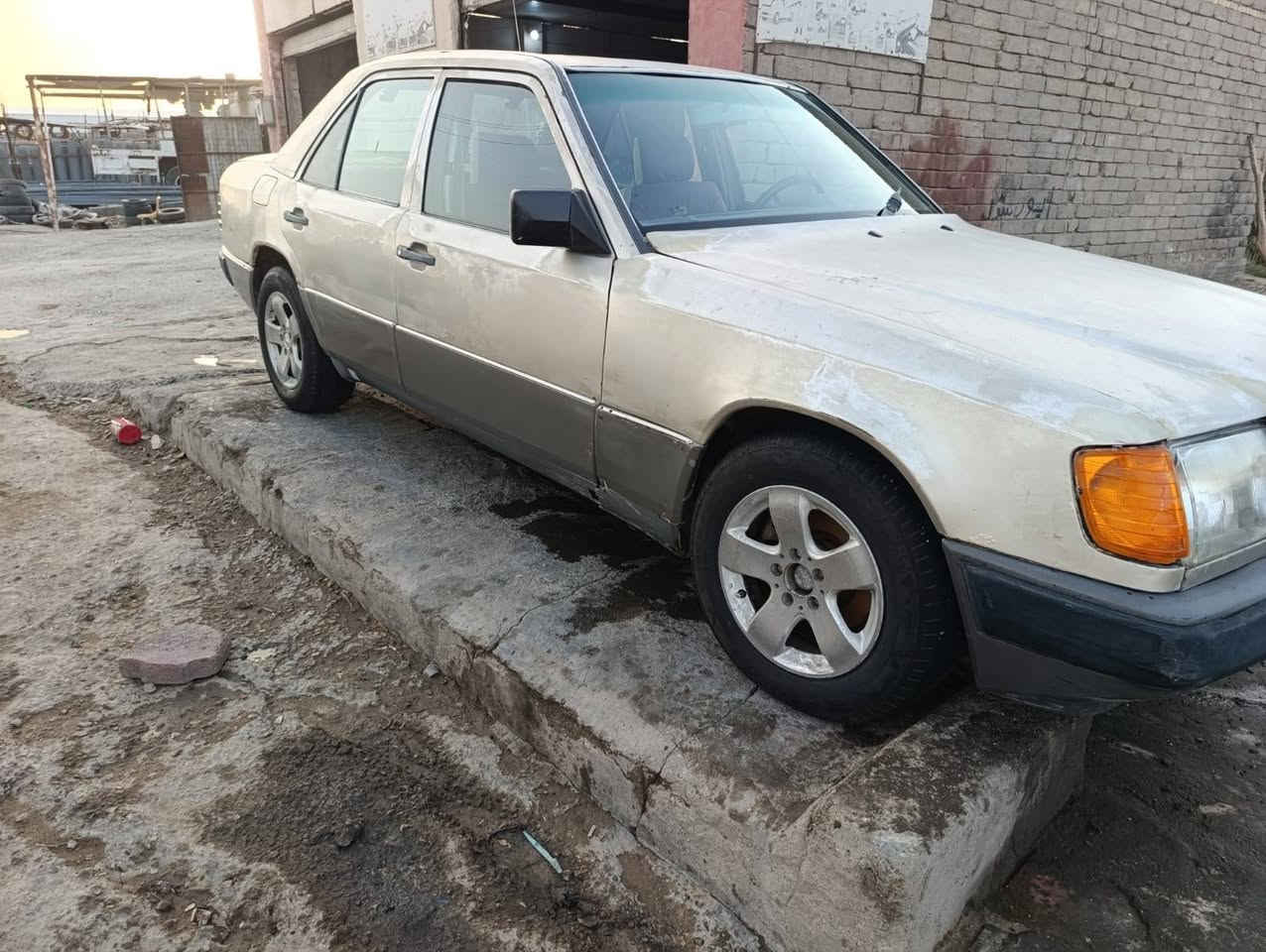 السلام عليكم
مارسدس دب للبيع او المراوس موديل 88محدث92 هزه جديده مكفولةكفاله من الضربه والكص والنقل الجثه والعيب الشرعي مكينه وكير2500VVT جدد كير ومكينه مكفولات كهربائيات كوله شغاله جام امامي كهربائي تخم تاير جديد حداديه وباتري جديد غرفه نظيفه مناقصه شي تراي وين ماتريد رقم انبار مكمل معامله ومستلم هزه بس تبصم وتحول باسمك مكاني ذي قار المركز السعر25وبيه مجال بسيط حك الجيه
للاستفسار ***********
