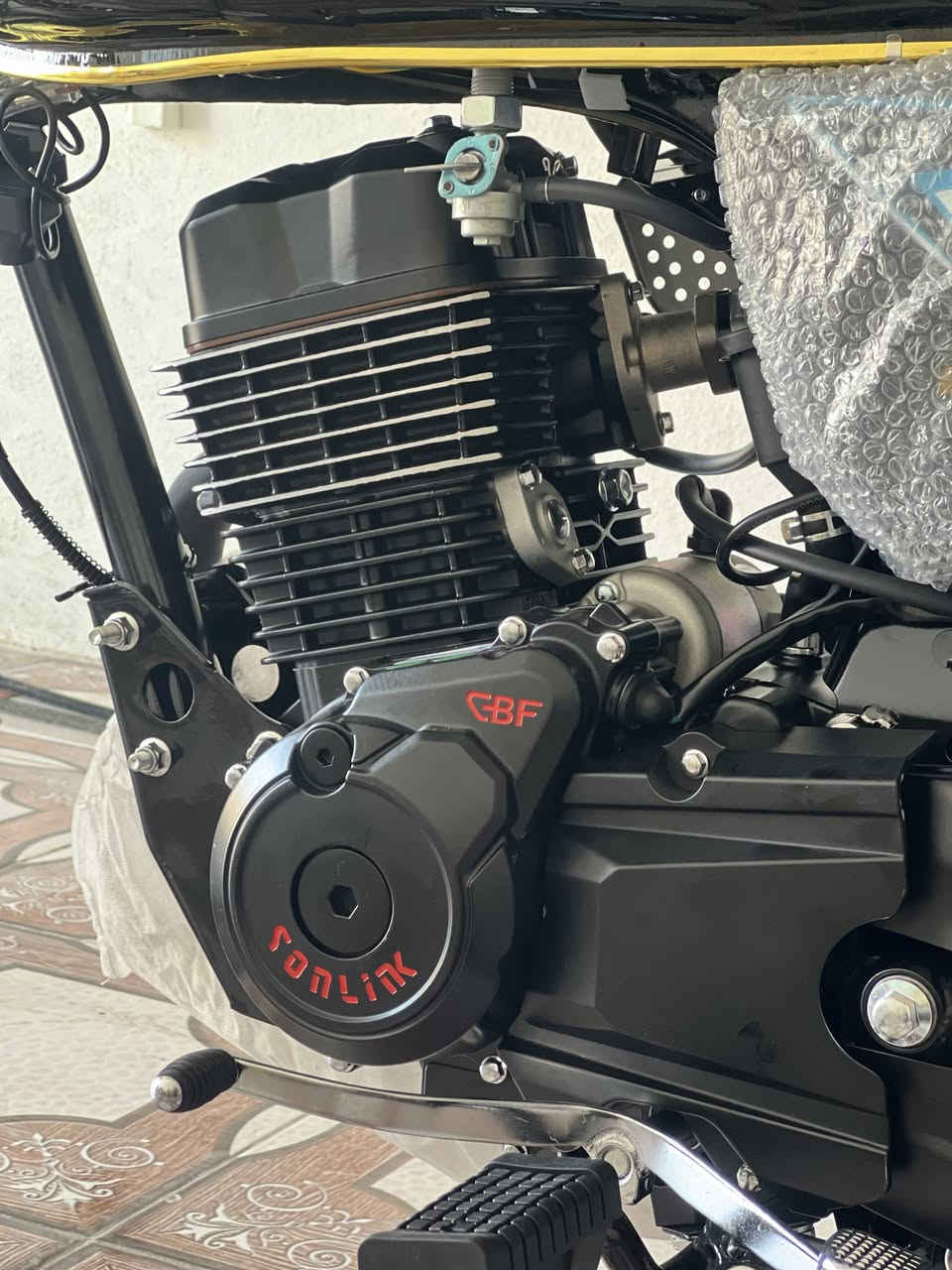 على بركة الله تم وصول  

1_ سيفان سولنك الاصلي الضمان محرك 200 cpf ضاغطة وزنجيل ((( سوبر سكيورتي 🔥))).  
2 _ سيفان سولنك الاصلي الضمان محرك 200cc اسود جواكيج .
3 _ سيفان سولنك الاصلي الضمان محرك 150 cc جواكيج .
4 _ تايكر  4 كير سونك الاصلي الضمان  محرك 125cc .
5 _ _ سيفان سولنك الاصلي الضمان محرك 200cc ابيض  جواكيج. 
بيع نقد + اقساط لحاملي بطاقة ماستر كارد 
 ( جميع الالوان متوفرة )  
معرض محمد الشمري العنوان : الرمادي التأميم شارع النخيل قرب جسر الحوز مجاور شارع 30 او مخبز الشام  

***********
