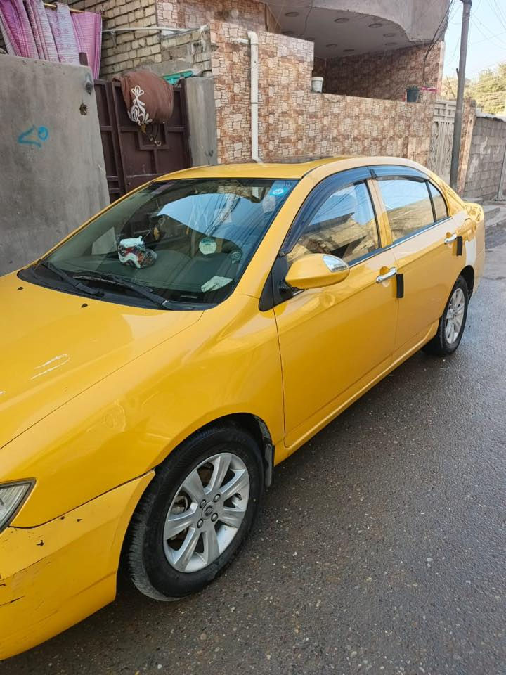 السلام عليكم .. للبيع ليفان 620 موديل 13 رقم ديالى انكليزي
محور كير ومكينة كورلا اوتوماتيك 
🚇 مصفرة هيئة وغرامات 
🚇 السيارة باب وجاملغ يمين صبغ قليل 
🚇 دواخل نظيفه 
🚇 صدر جديد 
🚇 تخم تاير جديد 
🚇 كامله بدون نواقص 

مكانه بغداد  ***********
السعر ( 55 $ ) وبيهه مجال قليل
