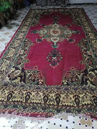 زوليه للبيع قياس 5 × 3 سعرها 35 وبها مجال مكاني بهرز الاستفسار على هذا...