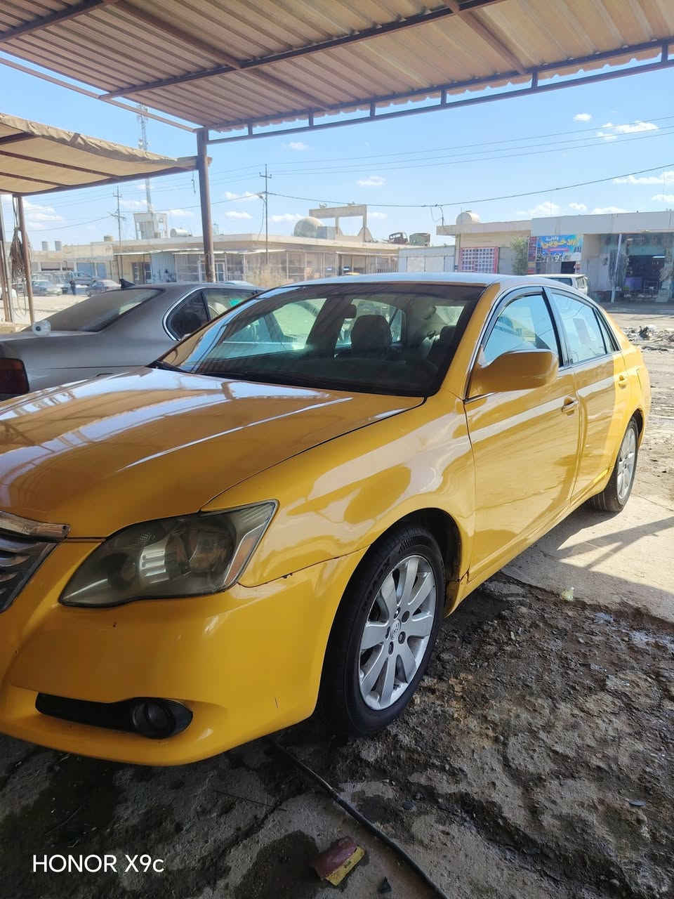 سلام عليكم افلون للبيع موديل ٢٠٠٨ تحويل مباشر مصفره مصبوغه جديد بعدهه ممبولشه بيه ولف معلك تشتغل تك وارد أمريكي ضربتهه روس جاملغات وشويه بلحوض فقط سعرهه ٥٨ وبيهه مجال كلش قليل مكانهه فلوجه ***********
