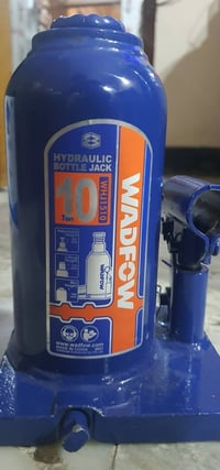 جك عملاق • ١٠ طن • بغداد