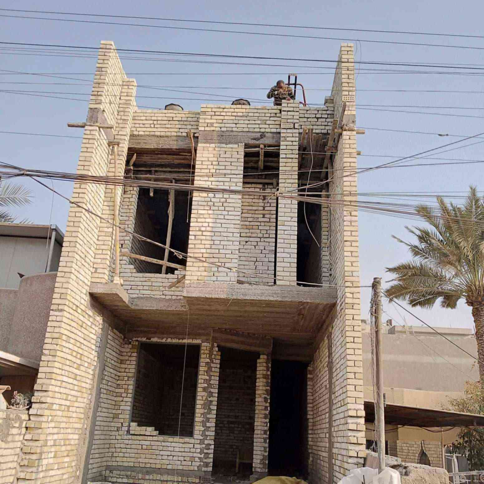 خلفه بناء متفرغ ***********
