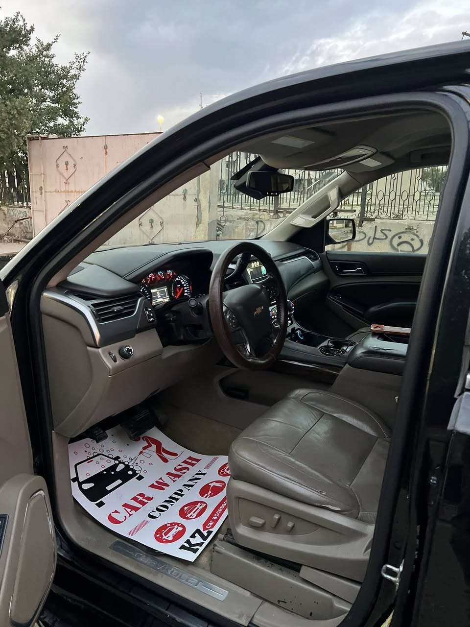 السلام عليكم اخوان بيع فقط تاهو 2015 lt كشنات جلد كهرباء تدفئة كشنات قاصة جنطة كهرباء محدث برمير حادثها جاملغ خلفي وباب بيها قطع صبغ ابيع حزام قمارة مكفولة جراد بسيط ماشية 180 كيلو صور حادث ماتطلع مكانها بغداد حي العدل السعر مال بيع بدون عملة من الاخر 258 بدون احراج ***********
