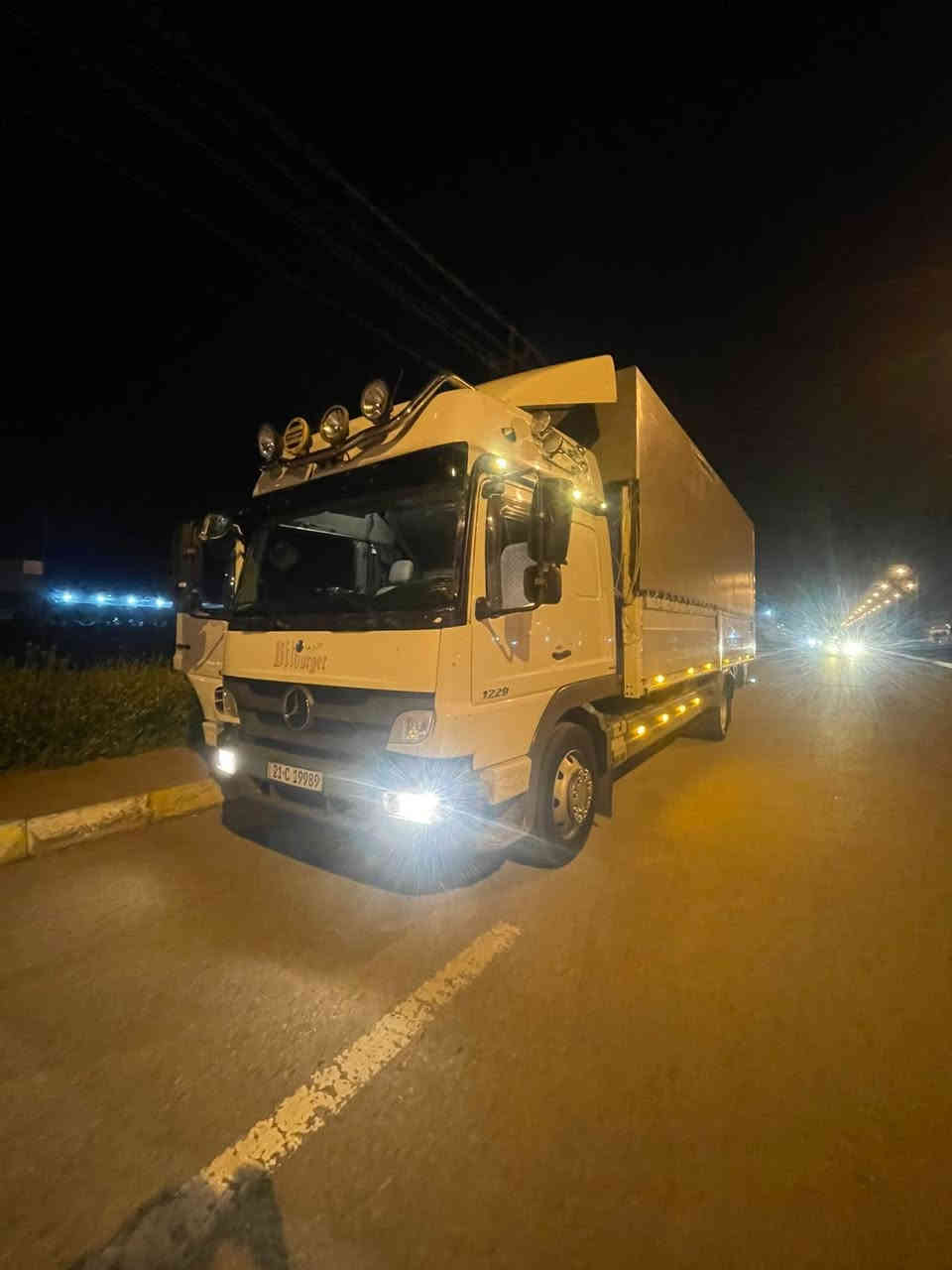 السلام عليكم اتيكو موديل 2007حجم 29 فول مواصفات تبريد تتفه جوبلس امامي خلفي طول 7وربع الشاصي ما مفطور بشرط تاير 22و نص مكان السياره سليمانيه الموشراي لا يتصل  ***********.  ***********
