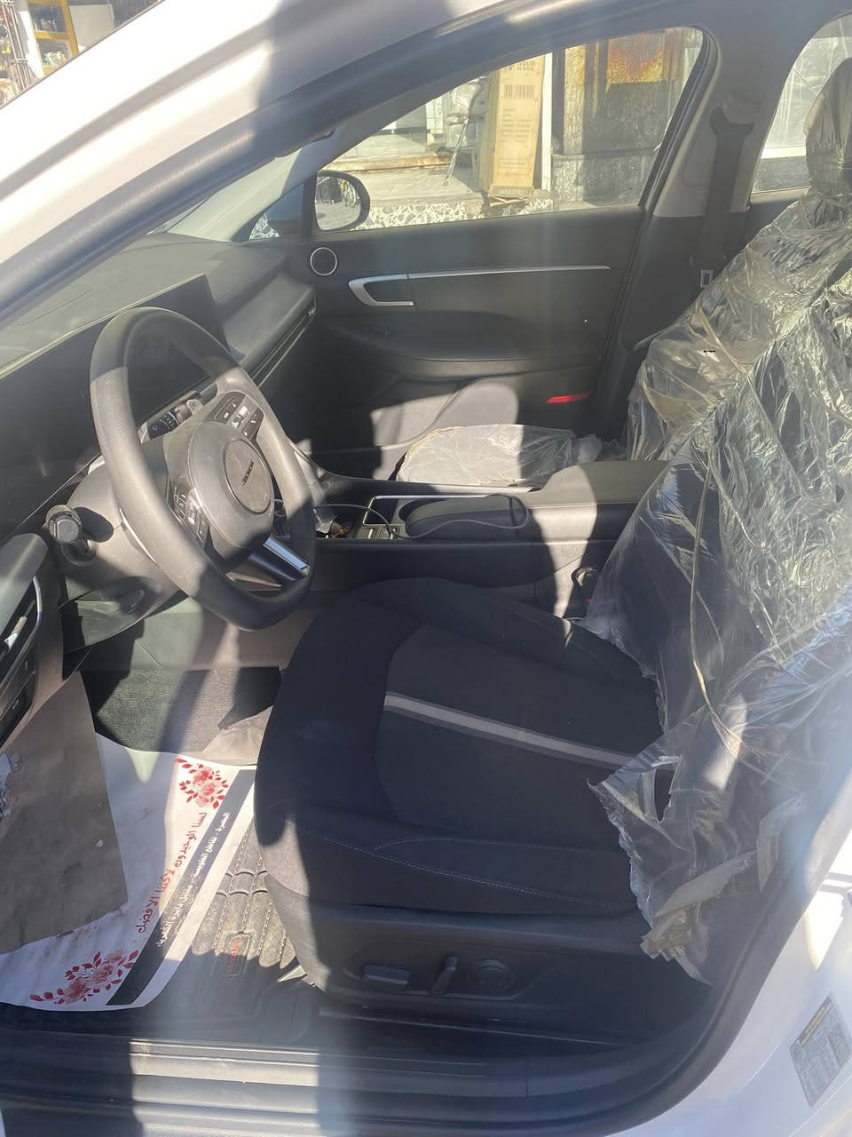 سوناتا 2024 وارد امريكي معوقين
سوناتا 2024 وارد امريكي معوقين 
حادث سطحي خفيف فقط البنيد والجاملق بارد بدون صبغ 
ماشيه 29 الف ميل
مكان السياره / البصره-الجزيره (شط العرب)
السعر 203 ورقه وبيها مجال 
رقم الهاتف: ***********
