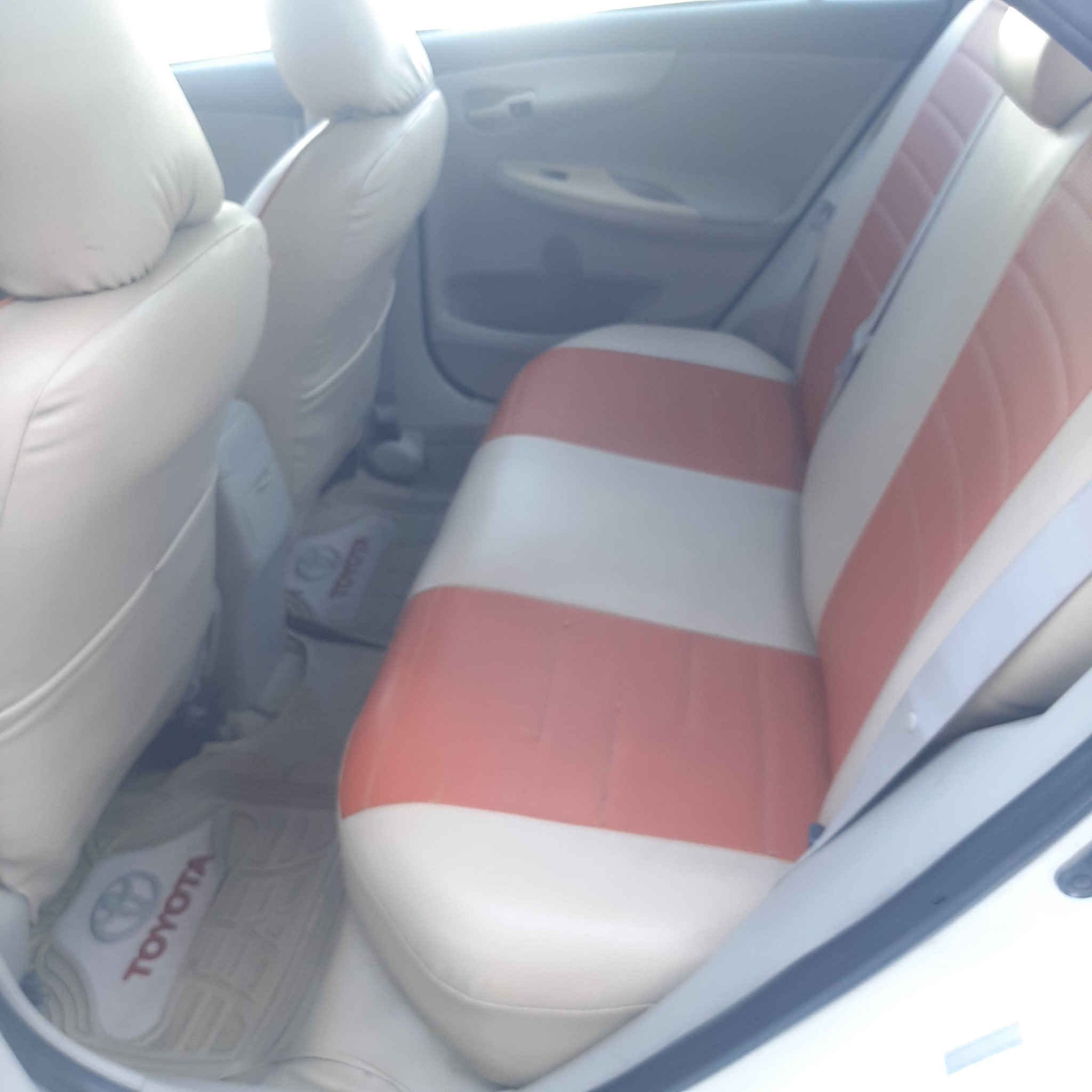 كورلا موديل 2009 بغداد رقم انكليزي مصبوغه حزام بسبب طخطخات خارجيه  بدون تبديل و شرط بدون دواخل كلها ليبل واحد محرك والكير والتبريد كفاله عامه غرفتها جديده على وضع الشركه ماشيه 120  الف حقيقي السعر شده مكانها بغداد حي القاهره للأتصال ***********
