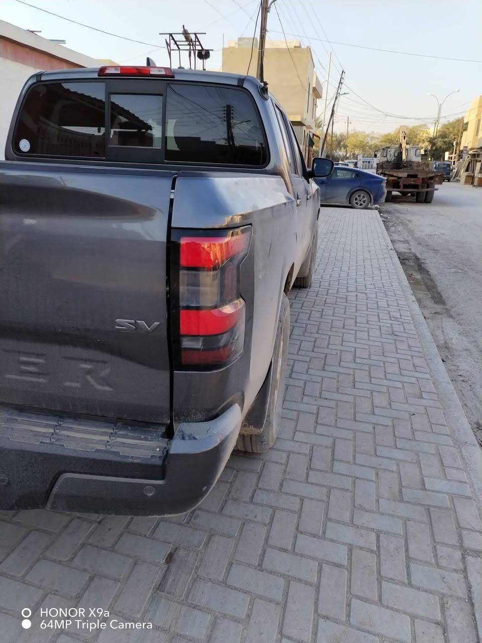 السلام عليكم
للبيع نيسان فرونتير موديل 22

مواصفات sv pllas

 الدعامية نفسها راجعه ومصبوغة 

و ببها تعديل بارد وتكحيل بالجاملغ الخلفي جهة السايق

و مبدل بيها لايت جهة السايق

طاك بيها ايرباك ستيرن وبرتات الستيرن راجع سستم

مابيها اي نقص

ماشيه 27 وقابل للزيادة 

بدون رقم

السعر 205 وبيها مجال

للأستفسار الاتصال على الرقم ***********

غير متواجد على الفيس ولا مازنجر
