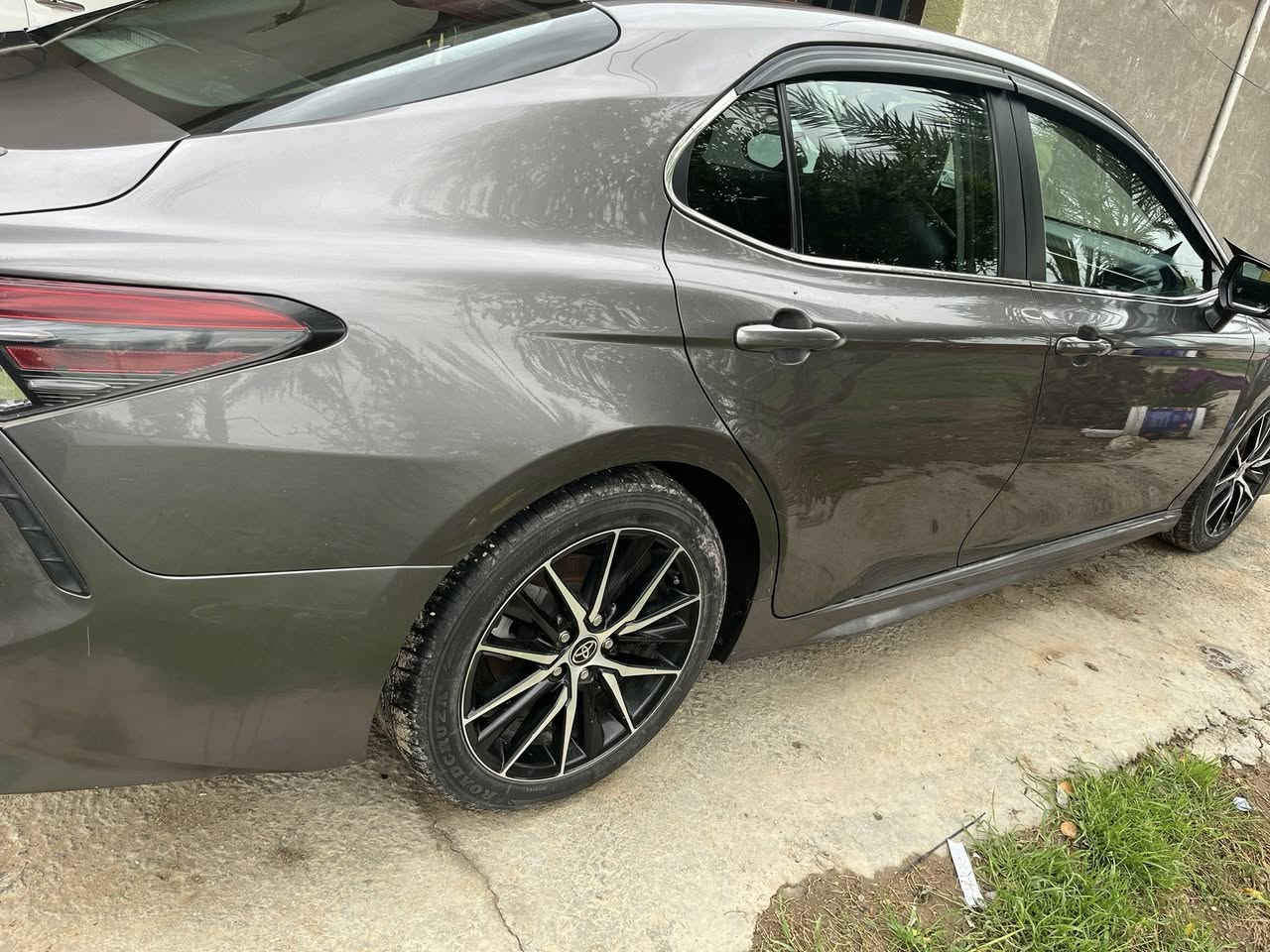 مرحبه كامري امريكي 2022 للبيع تنته موبنورامه مانت الله سياره جاهزه سبب البيع معتاز فلوس شرط وين تطلع طلع سياره تبريد ثلج تدفه كلا شقال تخم تاير تخم دسكات ازين باتري جديد هزه جديده صار ستشهر من خذتهه سنويه تنتهي 29 سبير اشركه مانازل تدفه بل كشنات المامي كشن كهرباي صايق بس شفتات بل ستيرن سياقه ذاتي رادارات سياره قطعتين  وشبر فقط باب الوره صايق تبديل وشبر باب صايق فقط ول بنيد مصبوق سعر سياره ميتين وعشره ورقه ***********
