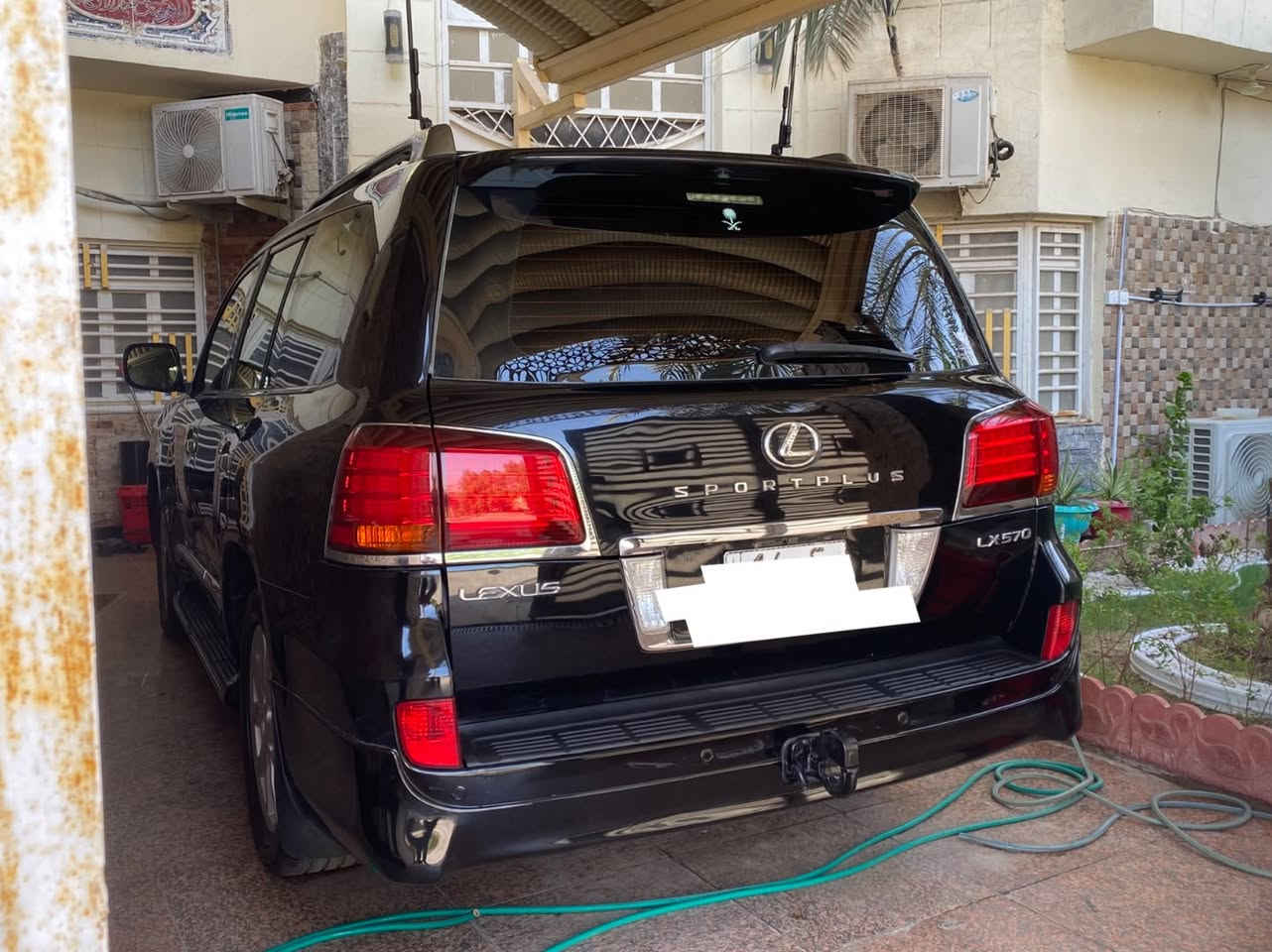 للبيع :  لكزس LX570 SPORT PLUS    ، موديل 2009 ماشي 151 مكفولة من الحادث و البارد ، حدادية نظيفة و السيارة جاهزة عنواني البصرة   سعرها 290 ورقة 
 الرقم : ***********
