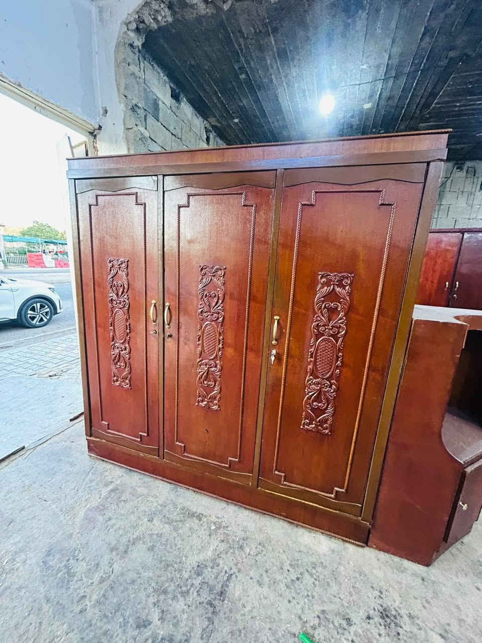 جرباية نفرين حطاطة وميز مراية حطاطة السعر 140الف
كنتور 6بوب حطاطة السعر 230الف
كنتور 3بوب حطاطة سعر 165الف
كنتور بابين حطاطة سعر 100الف
كنتور بابين حطاطة سعر 70الف 
العنوان التاميم القادسية الاولى شارع المشاتل 
للأستفسار***********
