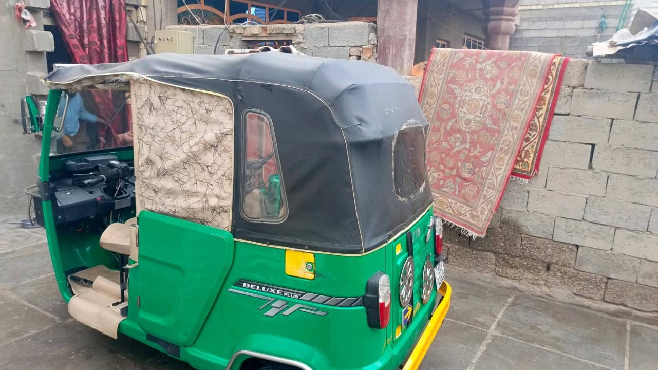 السلام عليكم تيك توك تي في اس موديل 23 رقم بصره كفاله عامه مكان بابل حمزه الغربي السعر////7800////***********
