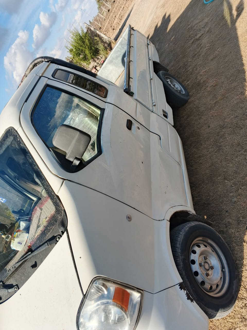 السلام عليكم عندي هيفاء للبيع موديل 13 اوراق كامله محرك شاصي اكسل كله جديد السعر ب 30و حق الجايه رقم الموبايل ***********
