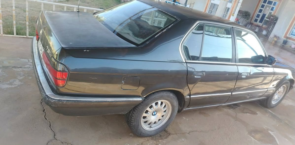 السلام عليكم
بي ام دبليو موديل ٩١ حجم 735
رقم دولي صلاح الدين &بأسمي تحويل مباشر تبريد تايرات جدد باتري جديد لايت جديد السعر ٤٣ وبيها مجال مكان السياره تكريت ***********
