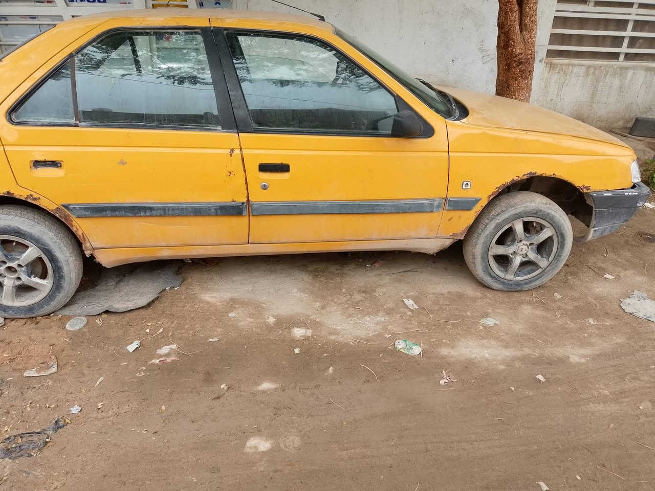 سلام عليكم بيجو روا لبيع ما عايزها شي جاهزه  وتشتغل وين ماجان تروح سعرها 8 مكان نجف ***********
