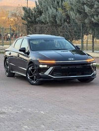 سوناتا موديل 2024 السعر  :- 182 $ ورقه بدون رقم  مكينة  2.500   ‏HYUND...