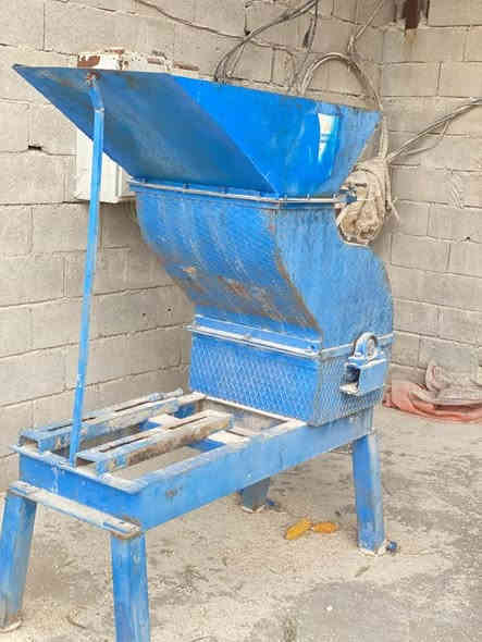 للبيع 
جاروشة أعلاف للجرش كافة الحبوب نظيفة 
الموقع ديالى الرازي 
تواصل ***********
