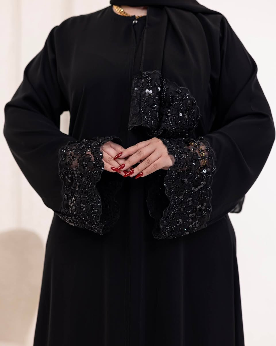 كشختج بعبايتج.. الموديل الأكثر طلباً وصل! 🔥🖤
لأن العباية هي سر أناقة المرأة، وفرنالكم "موديل أبو الشال ألوان" بأعلى مواصفات وجودة توب!
✨ المواصفات:
 قماش جرجيت كوري (سواد فاحم وثبات يجنن باللبس).
 تطريز جك يدوي (Handmade) بخيوط الحرير الناعمة.
 يجي وياها الشال مالتها مطرز جك يدوي أيضاً لإطلالة متكاملة.
📐 القياسات والأطوال:
 القياسات: متوفرة لتناسب الأوزان من 50 إلى 130 كيلو.
 الطول: استندر من 160 إلى 175 سم.
تألقي بالحشمة والأناقة.. 🌟

#عبايات_عراقية #عبايه_خليجيه #حشمة_وأناقة #جرجيت_كوري #موديل_ابو_الشال #أزياء_نسائية #توصيل_العراق⁠. بغداد, العراق


**إذا كنت صاحب هذا الإعلان وتريد حذفه لأي سبب، رجاءا أرسل رسالة إلى الدعم الفني**